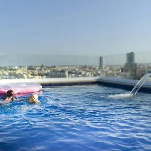 Cast Gżira